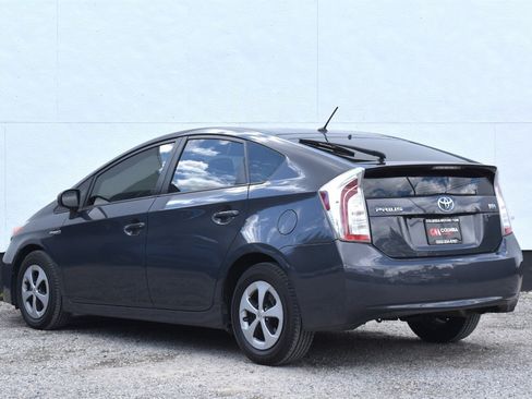Used 2013 Toyota Prius Two FWD image 2