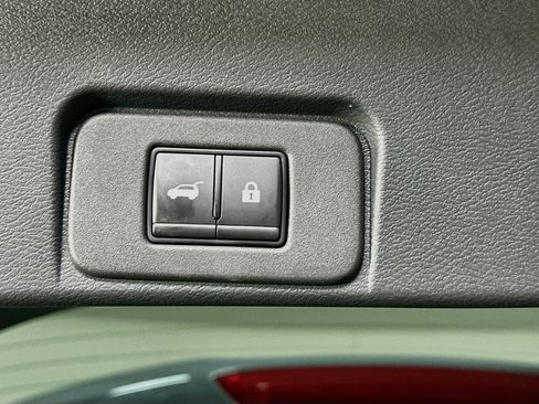 Used 2023 Nissan Rogue SL w/ SL Premium Package FWD image 30