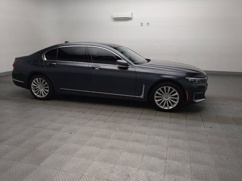 Used 2020 BMW 740i RWD image 11
