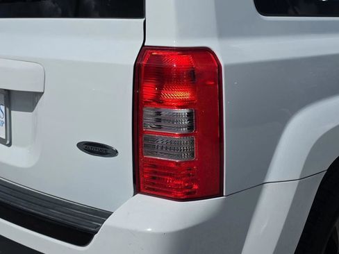 Used 2015 Jeep Patriot Sport w/ Power Value Group image 14