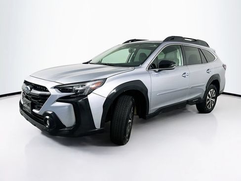 Used 2025 Subaru Outback Premium w/ Popular Package #1 AWD/4WD image 1