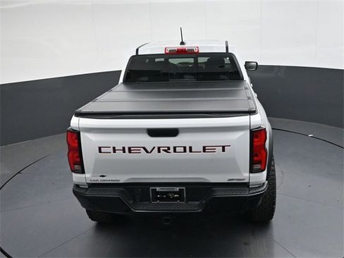 Used 2024 Chevrolet Colorado ZR2 w/ ZR2 Convenience Package III image 29