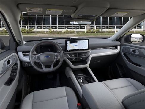 New 2025 Ford Explorer Active w/ Active Comfort Package image 9