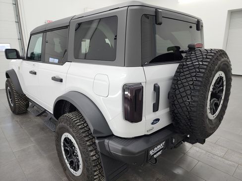 Used 2023 Ford Bronco Badlands w/ Sasquatch Package image 5