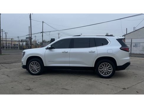 Used 2024 GMC Acadia Denali w/ Super Cruise Package image 8