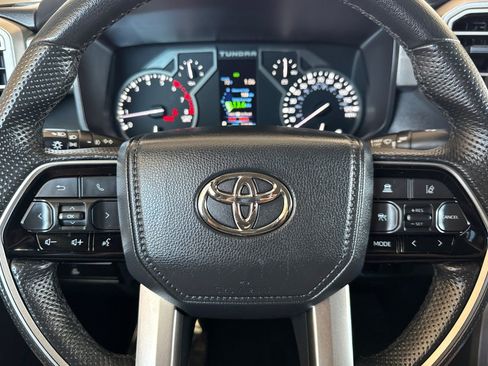 Used 2023 Toyota Tundra Limited image 21