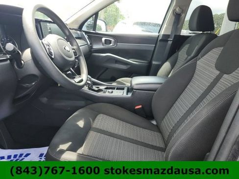 Used 2021 Kia Sorento LX FWD image 16