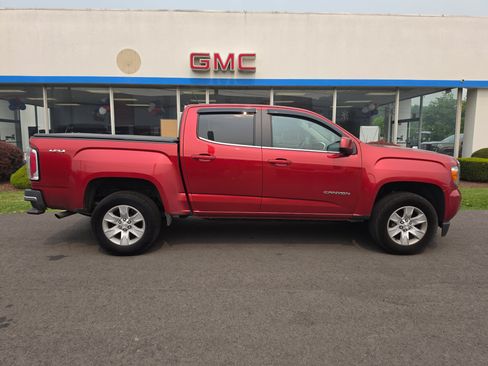 Used 2016 GMC Canyon SLE w/ SLE Convenience Package AWD/4WD image 2