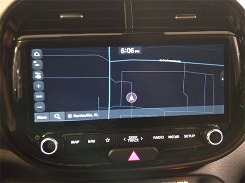 Used 2025 Kia Soul EX image 18