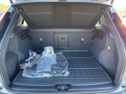 New 2026 Volvo XC40 B5 Plus w/ Protection Package Premier image 31