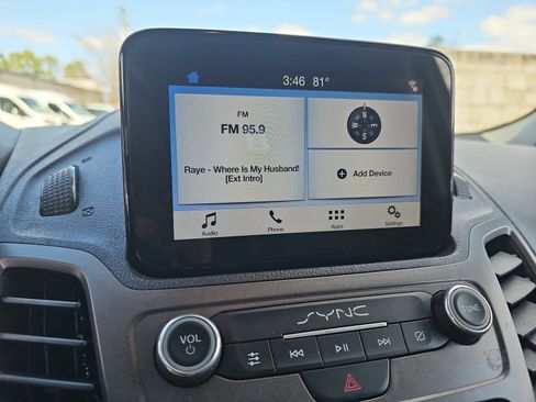 Used 2020 Ford Transit Connect XL image 21