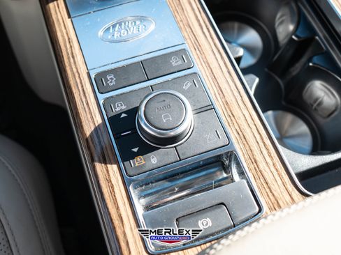 Used 2019 Land Rover Range Rover Supercharged image 37