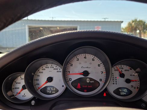 Used 2009 Porsche 911 Turbo image 11