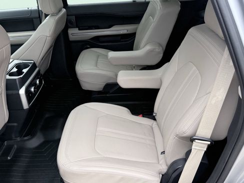 Used 2023 Ford Expedition Limited RWD image 38