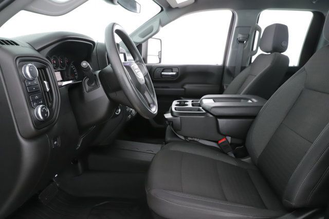 Used 2025 GMC Sierra 2500 Pro AWD/4WD image 16