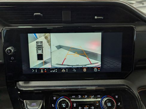 Used 2024 GMC Sierra 1500 AT4 w/ Technology Package AWD/4WD image 30