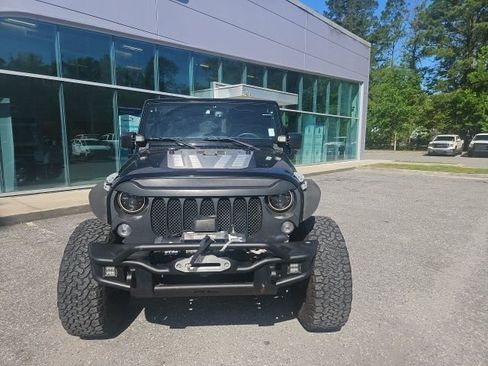 Used 2015 Jeep Wrangler Unlimited Sport w/ Quick Order Package 24S AWD/4WD image 11