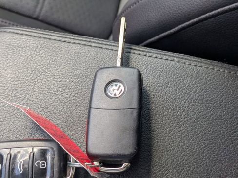 Used 2017 Volkswagen Passat 1.8T R-Line image 27