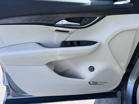 Used 2023 Buick Envision Avenir image 29