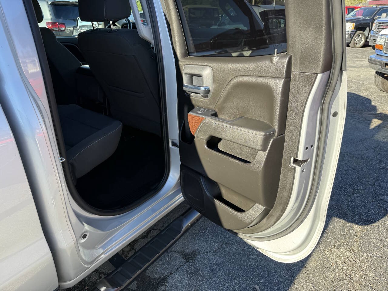 Used 2018 GMC Sierra 1500 SLE w/ SLE Value Package AWD/4WD image 20
