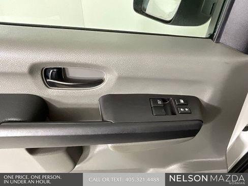 Used 2021 Nissan NV 2500 SV w/ Navigation Package RWD image 17