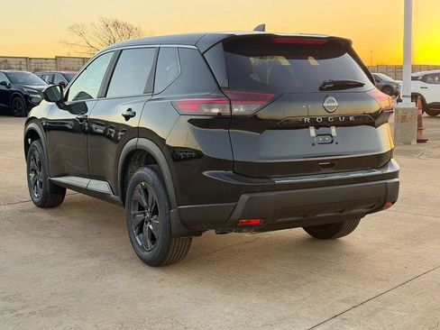 New 2026 Nissan Rogue SV image 6