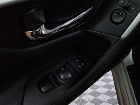 Used 2017 Nissan Altima 2.5 SV image 12