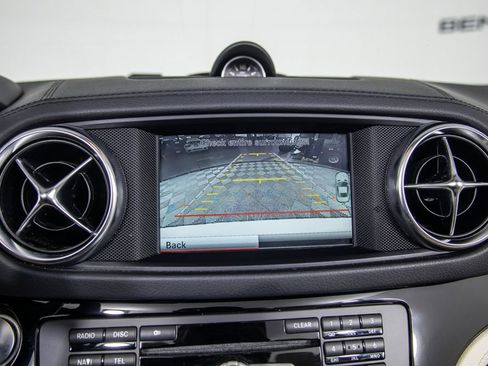 Used 2014 Mercedes-Benz SL 63 AMG image 26
