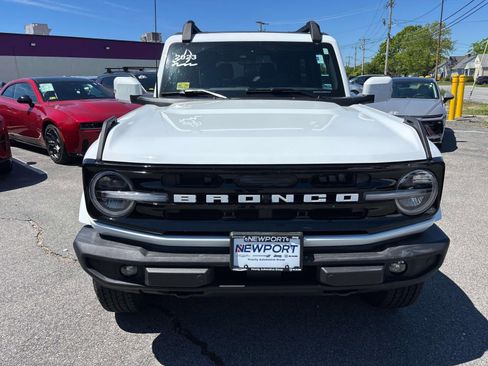Used 2023 Ford Bronco Outer Banks AWD/4WD image 6
