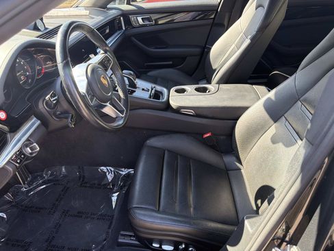 Used 2019 Porsche Panamera 4 AWD/4WD image 15
