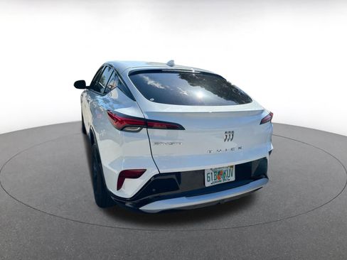 Used 2025 Buick Envista Sport Touring image 6