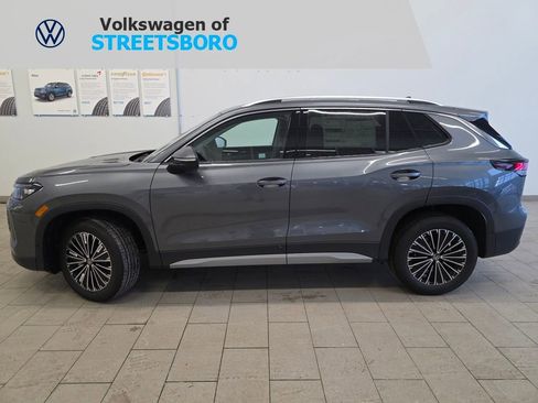 Used 2026 Volkswagen Tiguan S image 1