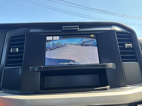 New 2025 Ford F550 4x4 Regular Cab Super Duty image 17