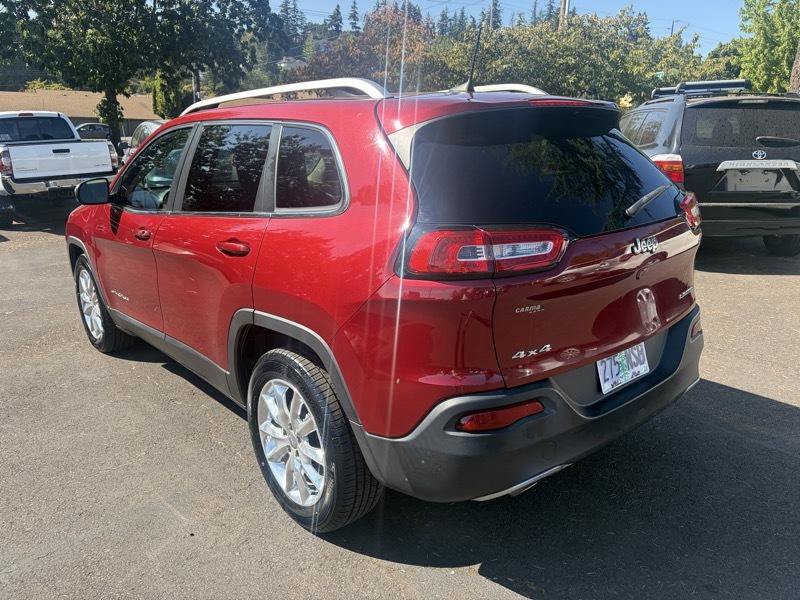 Used 2016 Jeep Cherokee Limited AWD/4WD image 4