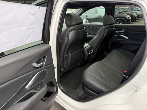 New 2026 Acura RDX SH-AWD image 13