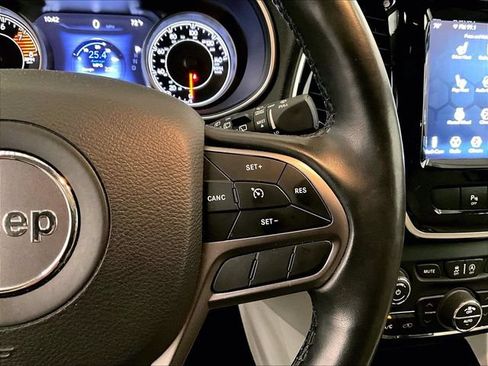 Used 2020 Jeep Cherokee Limited AWD/4WD image 18