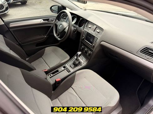 Used 2016 Volkswagen e-Golf SE FWD image 34
