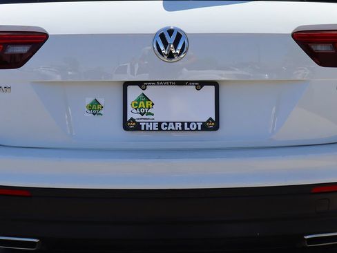 Used 2019 Volkswagen Tiguan SE w/ Panoramic Sunroof Package AWD/4WD image 21