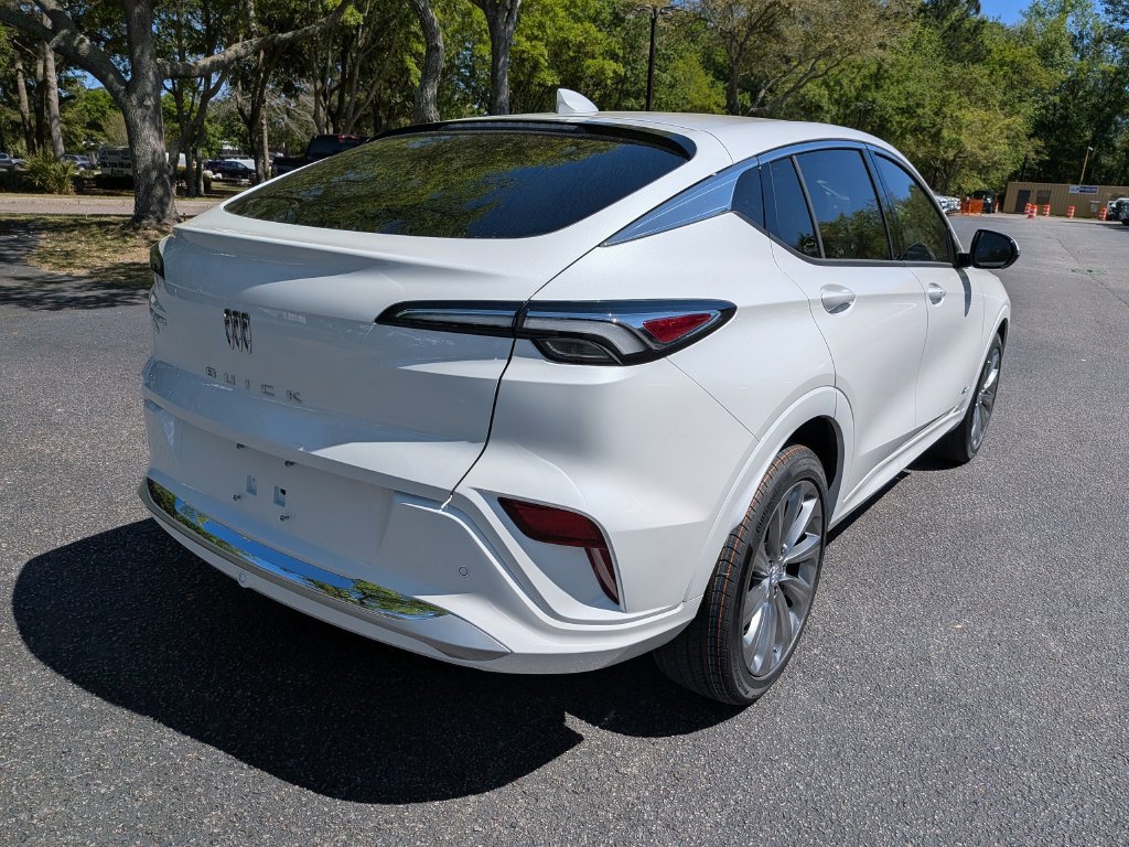 New 2026 Buick Envista Avenir FWD image 4