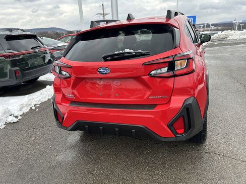 Used 2024 Subaru Crosstrek 2.0i Premium image 11