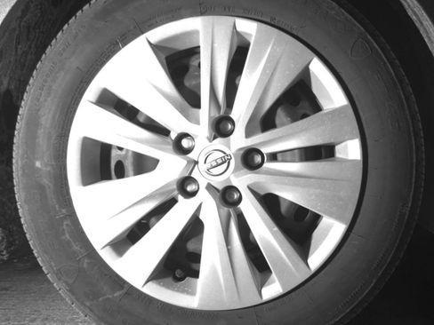 Used 2025 Nissan Sentra S FWD image 16