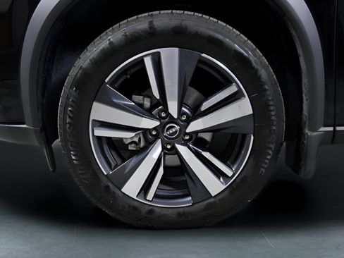 Used 2024 Nissan Rogue SL w/ SL Premium Package FWD image 35