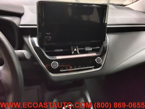 Used 2026 Toyota Corolla LE FWD image 12