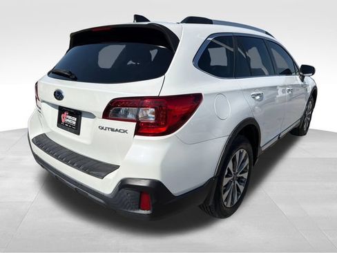 Used 2019 Subaru Outback 2.5i Touring AWD/4WD image 7