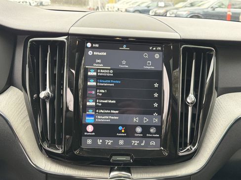 Certified 2025 Volvo XC60 B5 Plus image 23