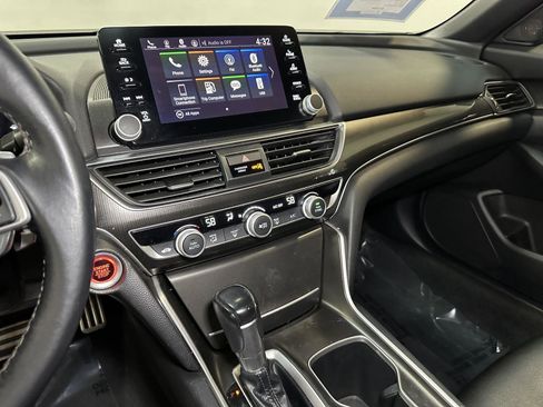 Certified 2018 Honda Accord Sport image 28