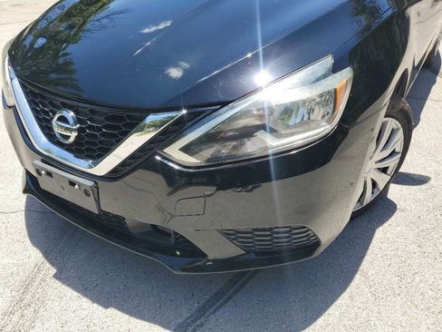 Used 2019 Nissan Sentra S image 11