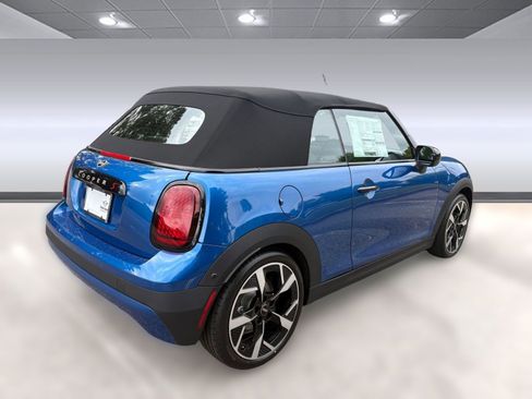 New 2025 MINI Cooper S image 9