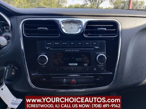 Used 2014 Chrysler 200 LX FWD image 29