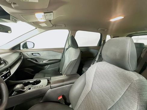 Used 2021 Nissan Rogue SV image 20